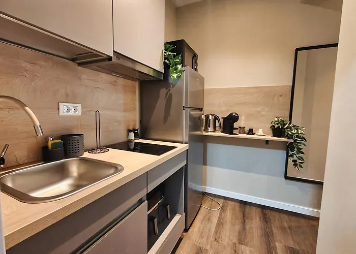 Romana Luxury Design - Center By Pumo Apartment *
