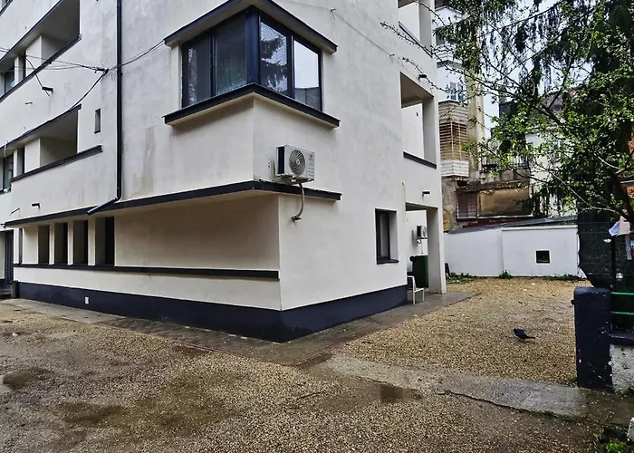Romana Luxury Design - Center By Pumo Apartment