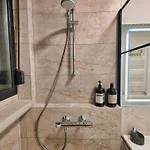 Romana Luxury Design - Center By Pumo Bukarest