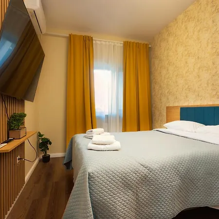 Romana Luxury Design - Center By Pumo 3*