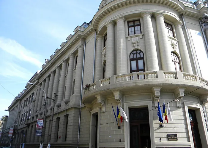 Romana Luxury Design - Center By Pumo