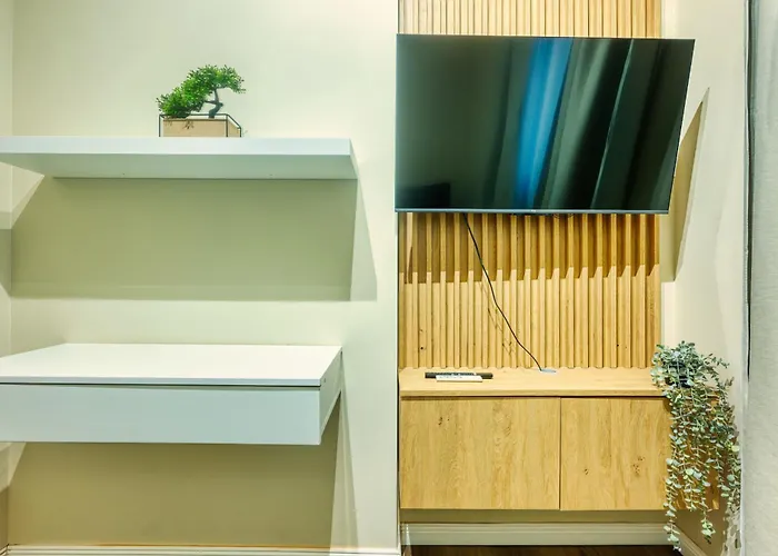 Romana Luxury Design - Center By Pumo * Bukarest