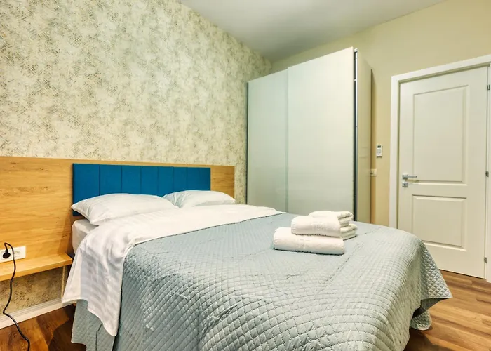 Romana Luxury Design - Center By Pumo *